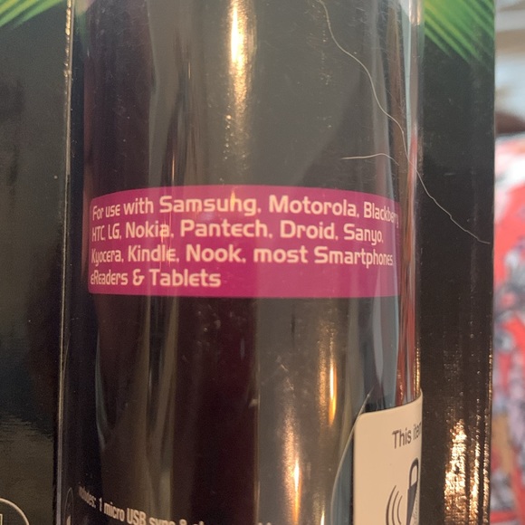 New. Duracell 2.1 amp fast charging sync and charge 10ft fabric usb cable. $7 - Picture 4 of 4